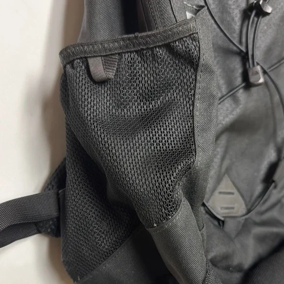 North Face Jester Unisex Nylon Backpack Black - Picture 8 of 8